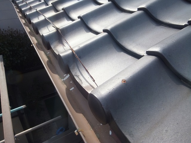 瓦屋根の軒先確認